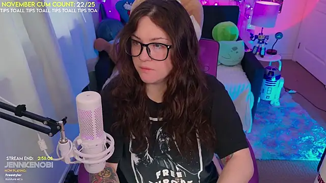 JennKenobi online show from 11.19.25