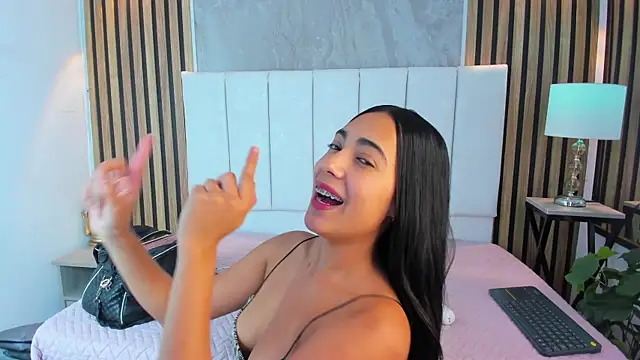 annngels99 online show from 11.04.25