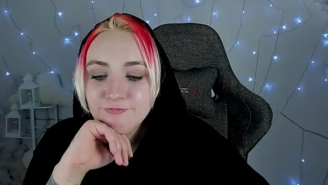 AsheLucker online show from 01.30.25