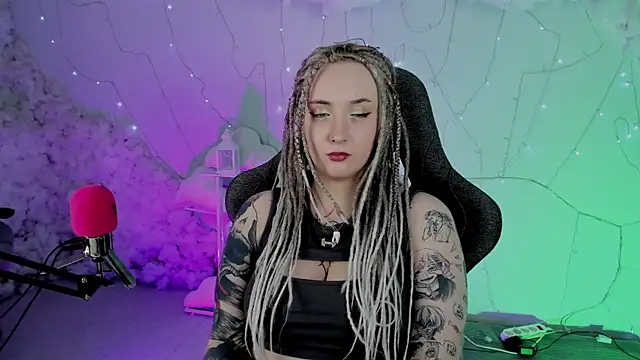 AsheLucker online show from 03.22.25