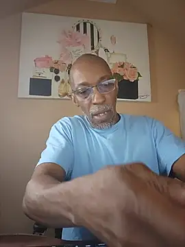 Lonelynudist59 online show from 06.17.26