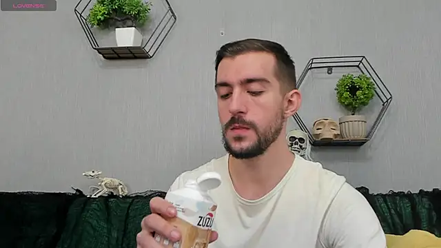 Dylan Best online show from 10.13.25