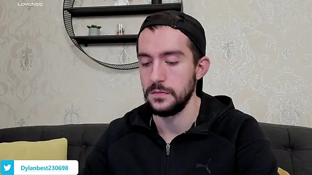 Snapshot of Dylan_Best chatting on 02.04.26 Dylan Best online show from 02.04.26