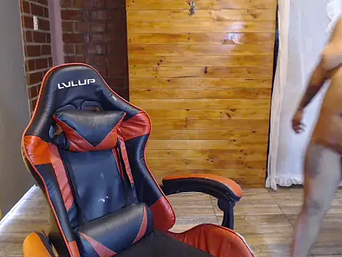 Hilarybunnyy online show from 03.14.26