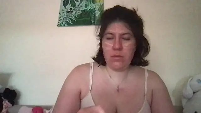 Snapshot of HYPHYtype chatting on 06.11.26 HYPHYtype online show from 06.11.26