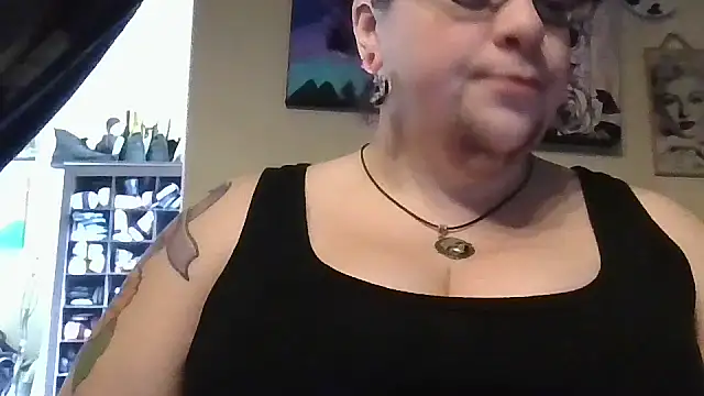 GothyBaby online show from 11.13.25