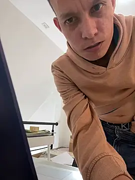 Snapshot of yequeal chatting on 03.01.25 yequeal online show from 03.01.25