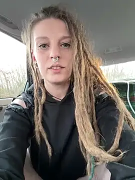 MenaDreadfull online show from 02.09.25