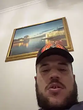 Snapshot of 1Aleks13 chatting on 10.28.25 1Aleks13 online show from 10.28.25