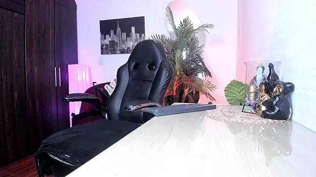 Amaia Bushida online show from 03.05.26