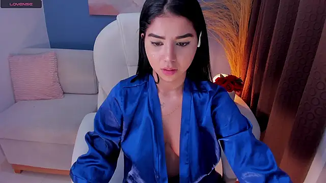 VictoriaLeia online show from 12.17.24