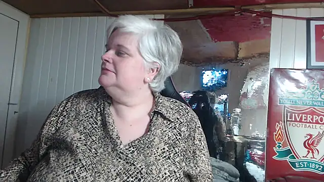 sexychazza16 online show from 12.13.24