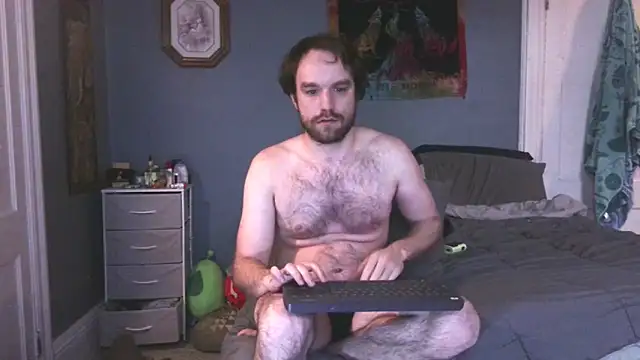 Snapshot of hpluvsplata chatting on 12.14.25 hpluvsplata online show from 12.14.25