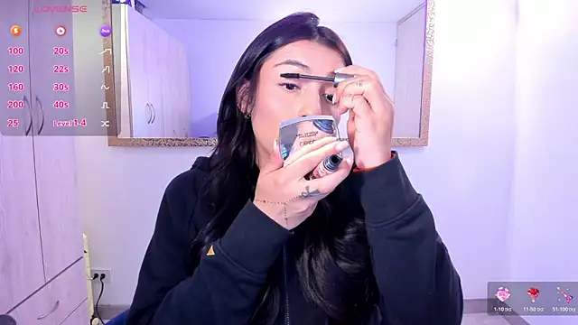 EricaVanderhill online show from 04.14.26