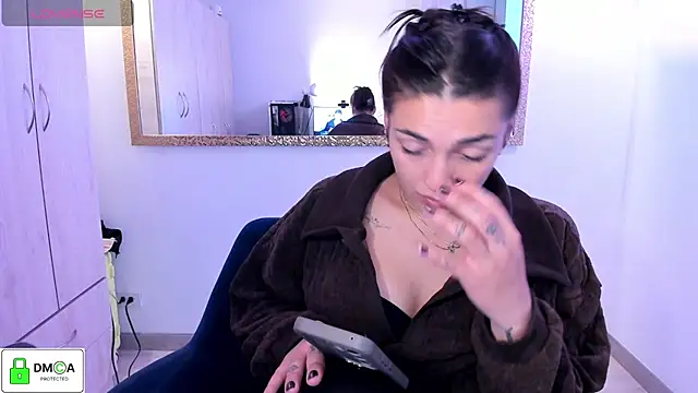 Snapshot of EricaVanderhill chatting on 07.10.26 EricaVanderhill online show from 07.10.26