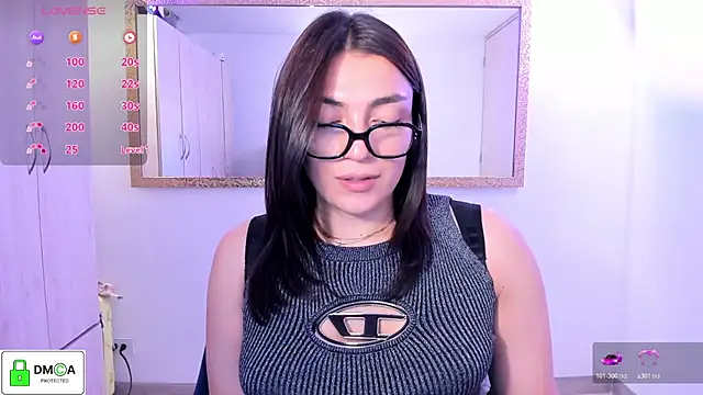 Snapshot of EricaVanderhill chatting on 07.15.26 EricaVanderhill online show from 07.15.26