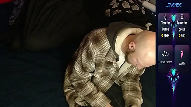 MaxRouger online show from 10.26.25