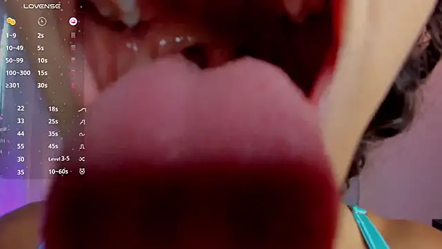 Snapshot of brianathompson chatting on 11.07.25 brianathompson online show from 11.07.25