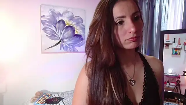Snapshot of vanessabrown_ chatting on 01.04.25 vanessabrown online show from 01.04.25