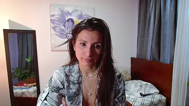 Snapshot of vanessabrown_ chatting on 02.01.25 vanessabrown online show from 02.01.25