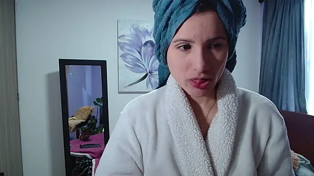 Snapshot of vanessabrown_ chatting on 02.20.25 vanessabrown online show from 02.20.25
