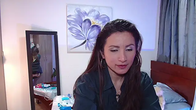 Snapshot of vanessabrown_ chatting on 03.11.25 vanessabrown online show from 03.11.25