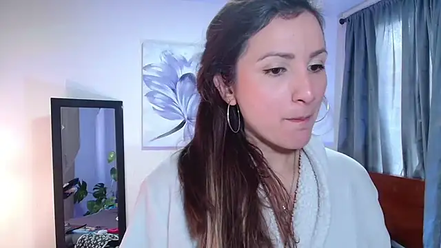 Snapshot of vanessabrown_ chatting on 03.18.25 vanessabrown online show from 03.18.25