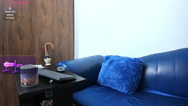 Snapshot of Mature_Skinny chatting on 11.10.25 Mature Skinny online show from 11.10.25