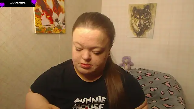 Janiffer MiMi online show from 10.21.25