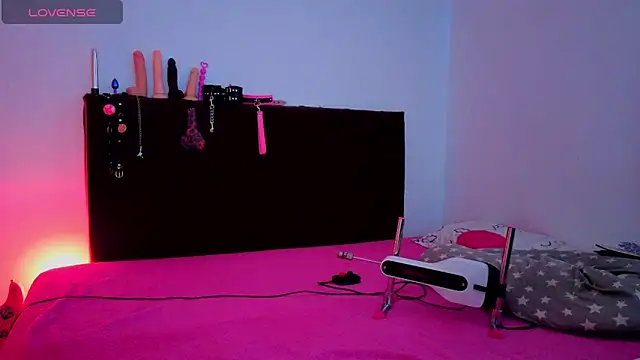 I am kim online show from 04.23.26