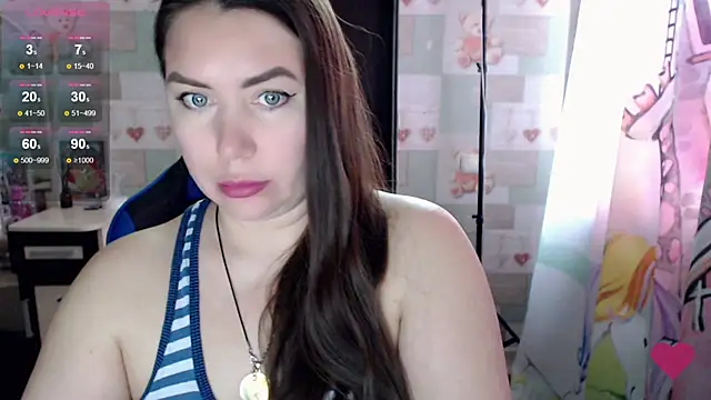Snapshot of Korolek12 chatting on 02.04.25 Korolek12 online show from 02.04.25