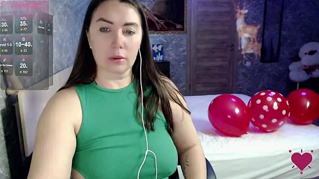 Snapshot of Korolek12 chatting on 02.11.25 Korolek12 online show from 02.11.25