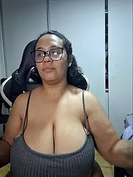 YasminMeyer online show from 08.07.26