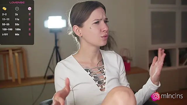 melanielwithu online show from 04.06.26