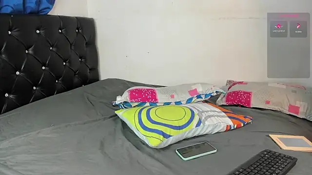 meelisaa online show from 11.12.25