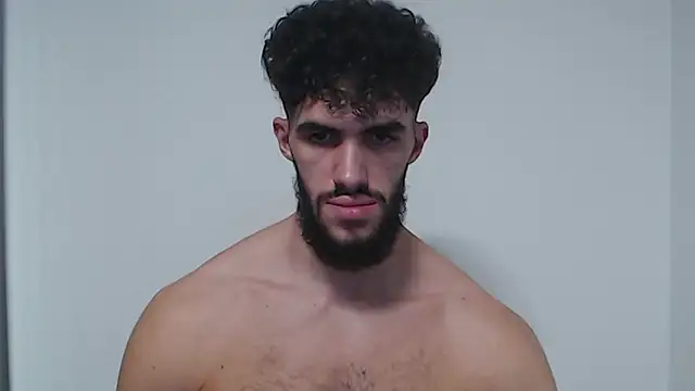 Snapshot of hiddenf chatting on 10.25.25 hiddenf online show from 10.25.25