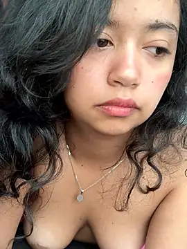 Peach Girll online show from 03.19.26