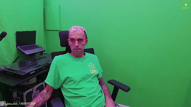 kuruptxxx live online show from 02.05.25