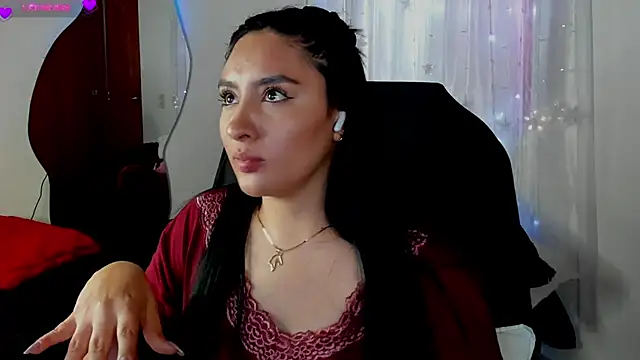 Snapshot of AnushaKumari chatting on 01.15.25 AnushaKumari online show from 01.15.25