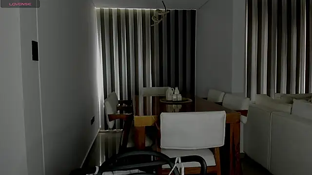 Snapshot of AnushaKumari chatting on 09.11.25 AnushaKumari online show from 09.11.25