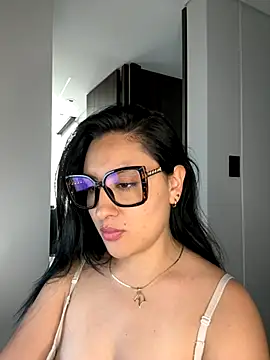 Snapshot of AnushaKumari chatting on 09.15.25 AnushaKumari online show from 09.15.25