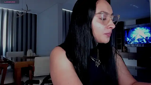 Snapshot of AnushaKumari chatting on 09.19.25 AnushaKumari online show from 09.19.25