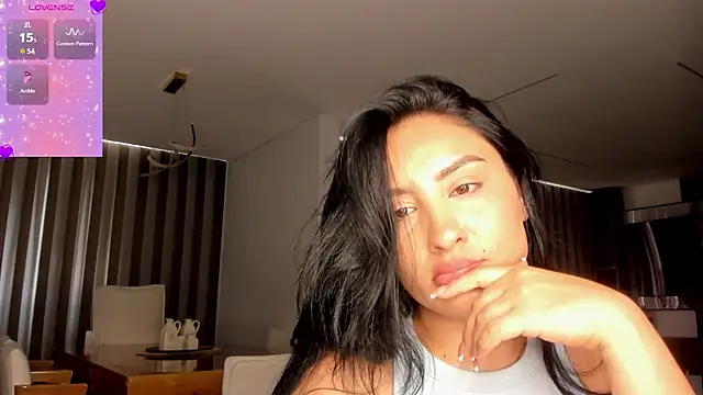 Snapshot of AnushaKumari chatting on 10.22.25 AnushaKumari online show from 10.22.25