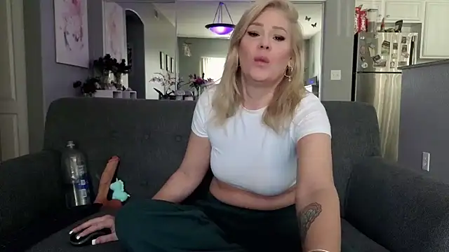 Lexi Shocker online show from 11.03.25