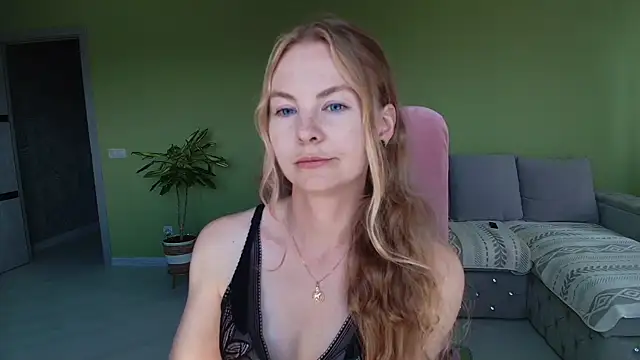 Cuddle Cat online show from 07.12.26
