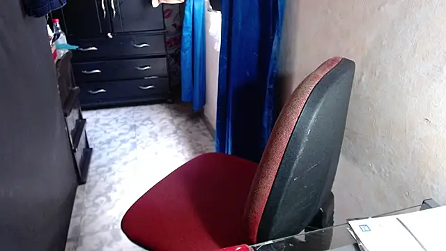 Barbiegomez online show from 10.22.25