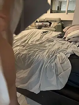 sweeti Em online show from 02.23.25