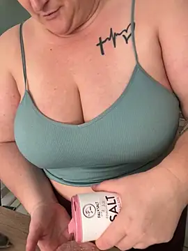 sweeti Em online show from 02.22.26