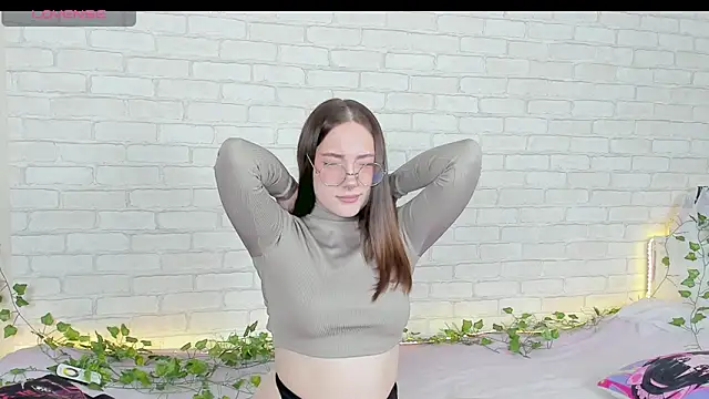 LinaKenny online show from 12.03.25