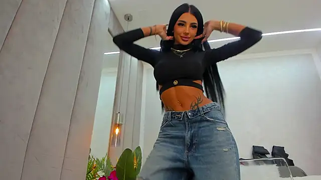 Britney Charm  online show from 03.26.26